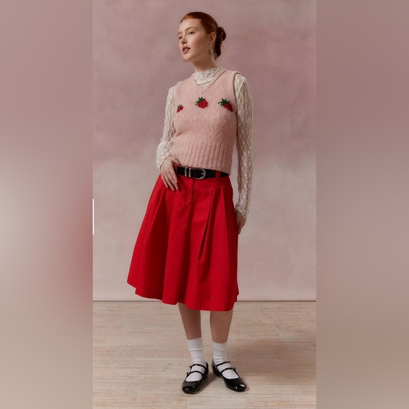 Kimchi Blue Jones Sparkly Printed Sweater Vest - Picture 3 of 9